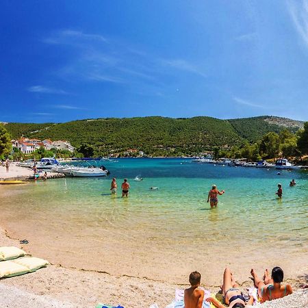 Apartments And Rooms With Parking Space Grebastica, Sibenik - 17831 Luaran gambar