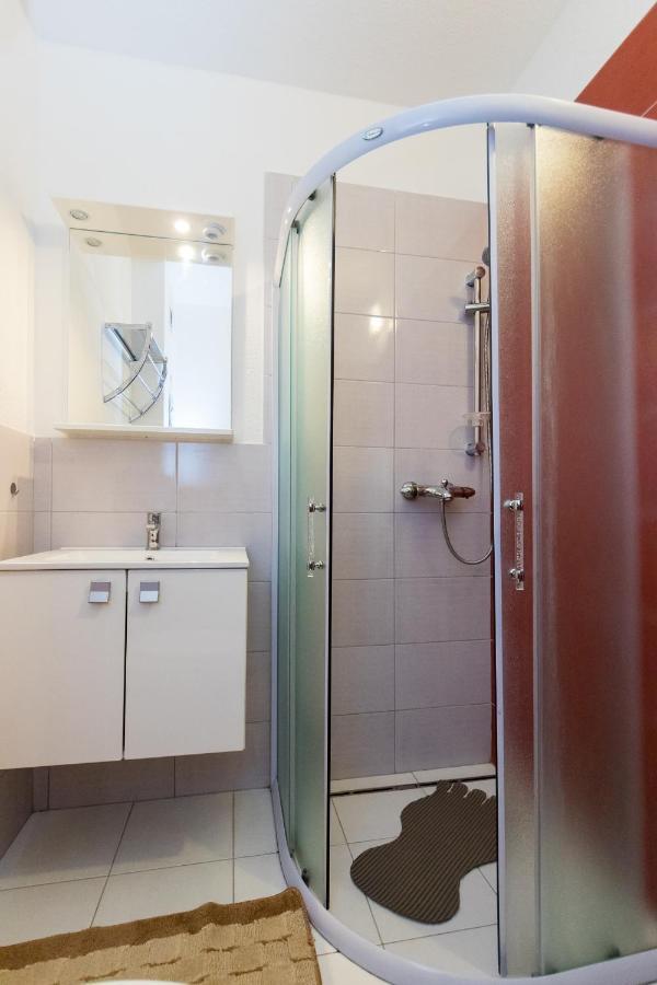 Apartments And Rooms With Parking Space Grebastica, Sibenik - 17831 Luaran gambar