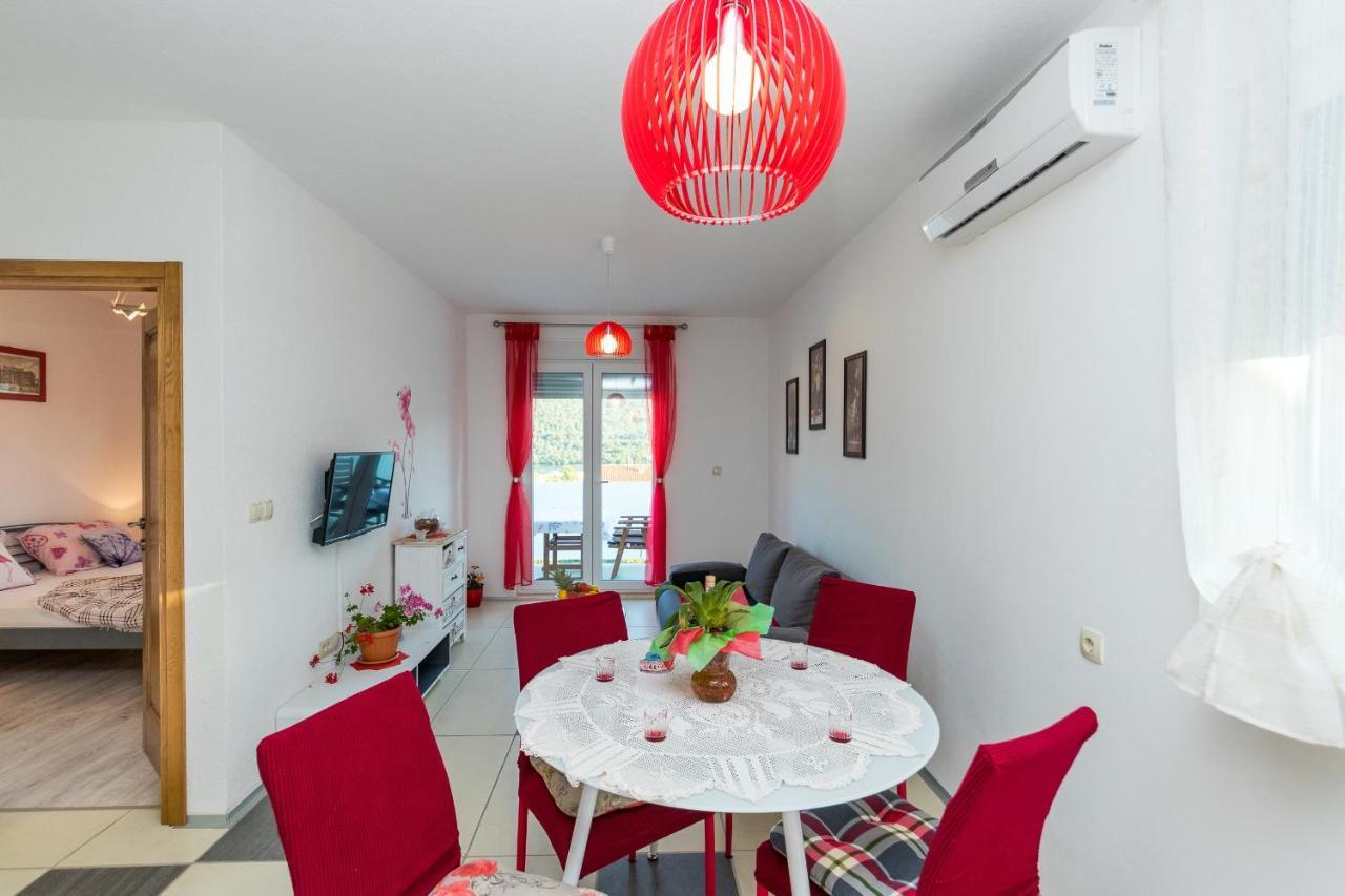 Apartments And Rooms With Parking Space Grebastica, Sibenik - 17831 Luaran gambar