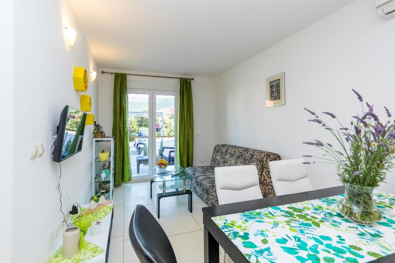 Apartments And Rooms With Parking Space Grebastica, Sibenik - 17831 Luaran gambar