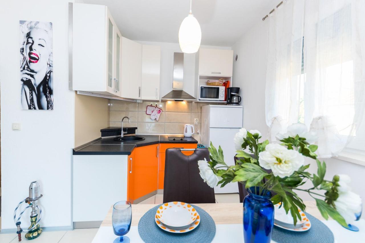 Apartments And Rooms With Parking Space Grebastica, Sibenik - 17831 Luaran gambar