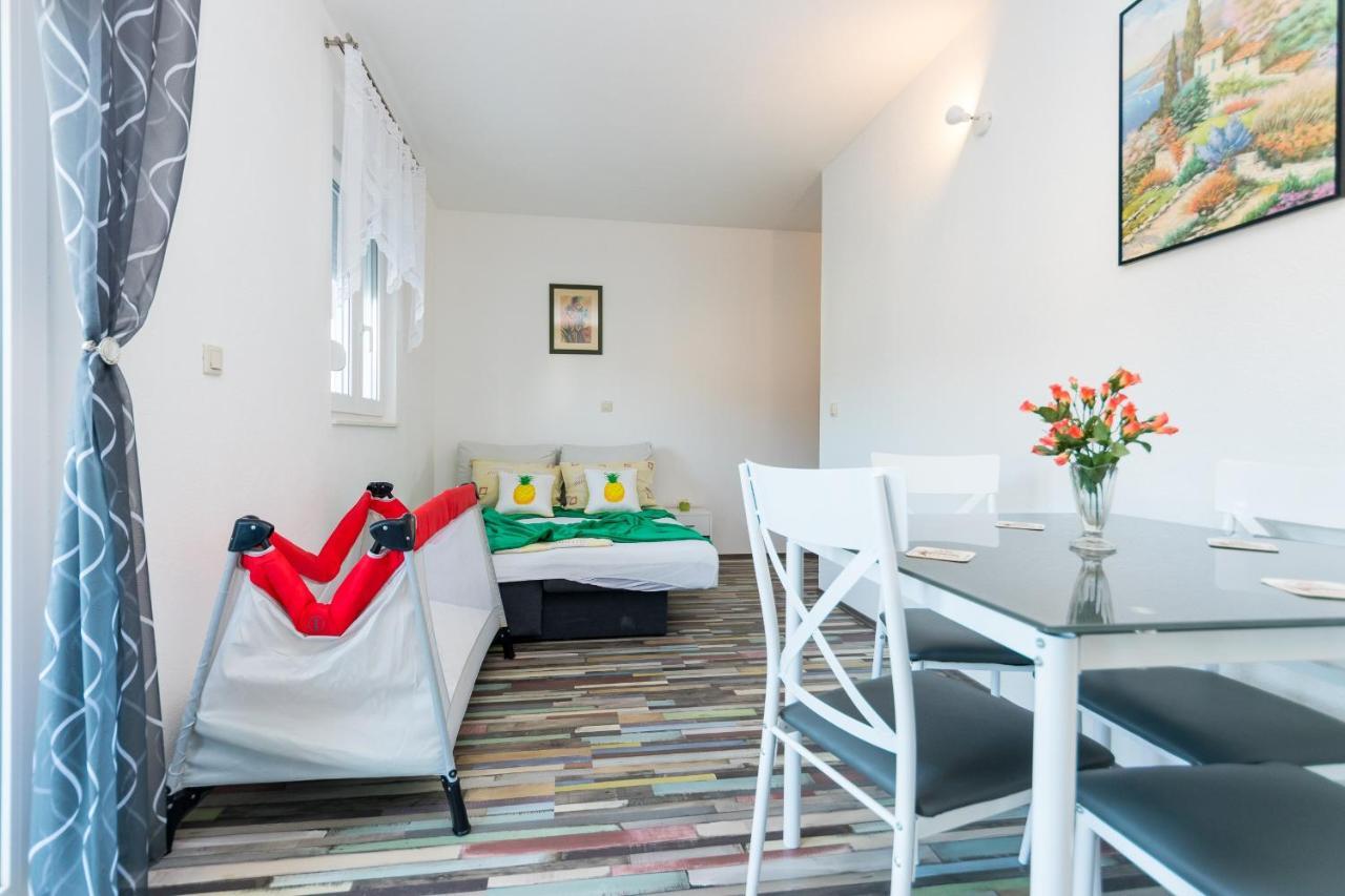 Apartments And Rooms With Parking Space Grebastica, Sibenik - 17831 Luaran gambar